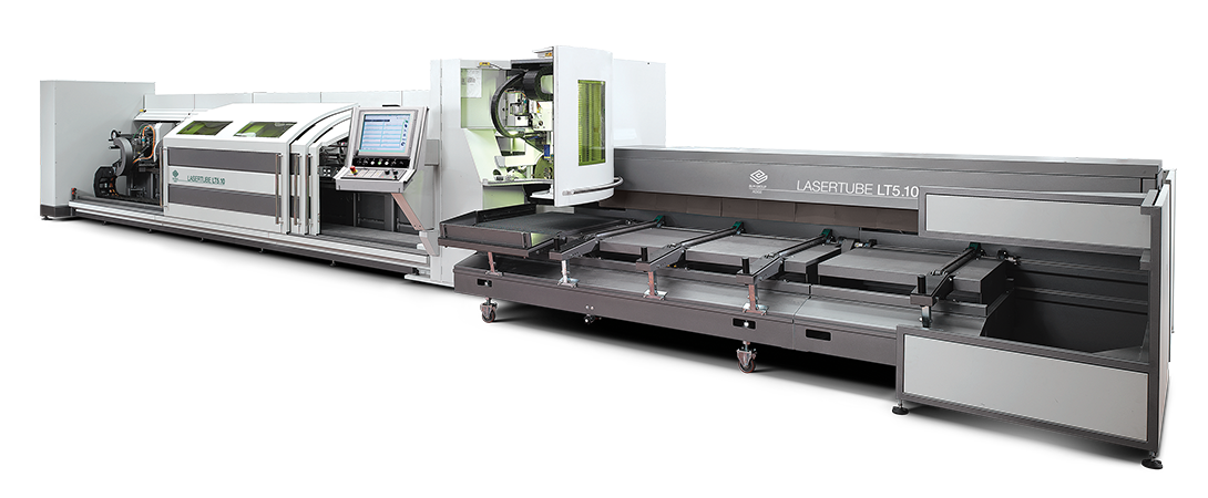 Double opening with sliding doors 